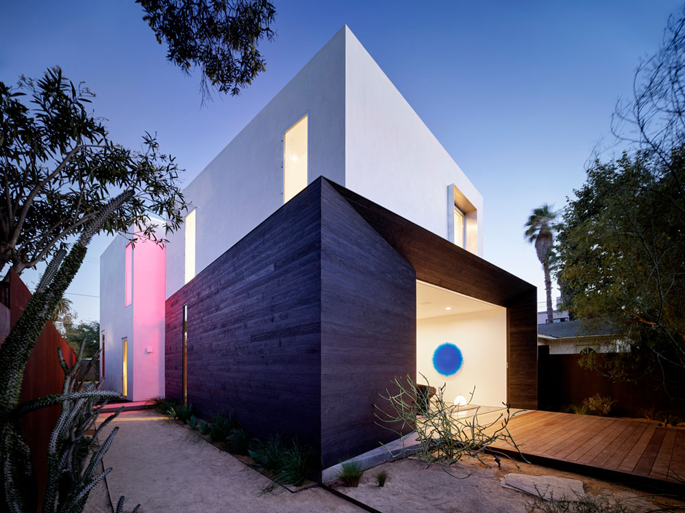 Spectral Bridge House 