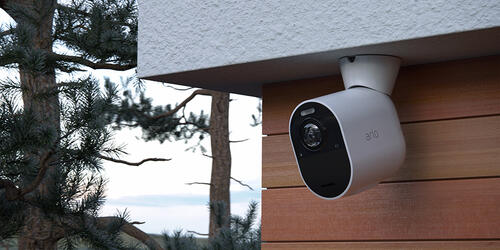 Arlo Ultra 4K UHD Wire-Free Security Camera System 2018-2019