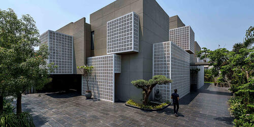 18 Screens House | Lucknow, Uttar Pradesh, India | 2019