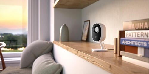 Arlo Essential Indoor Security Camera | 2020-2021