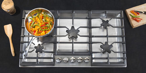 36-Inch Masterpiece® Pedestal Star® Burner Gas Cooktop 2016-2018